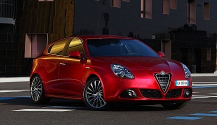 alfa-romeo giulietta Grotere Alfa Giulietta onderweg 0