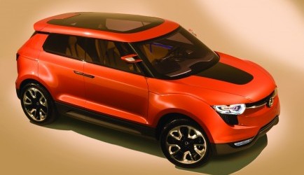 ssangyong Voorproeven aan compacte crossover met SsangYong XIV-1 Concept 0