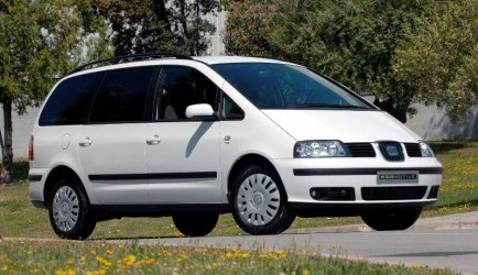 seat alhambra Seat Alhambra zakt in prijs en verwelkomt Ecomotive