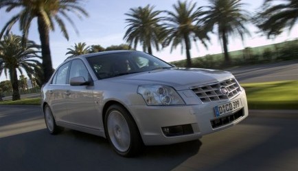 cadillac bls Oppepper voor Cadillac BLS, SRX gaat sportief en Escalade rijdt groen 0