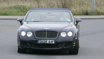 bentley Bentley Continental GTC Speed in de openlucht