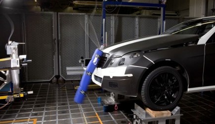 mercedes-benz e-klasse Veiligheid ten top in nieuwe Mercedes-Benz E-Klasse 0