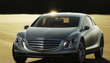mercedes-benz Mercedes toont toekomstblik op limousine – de F700 0