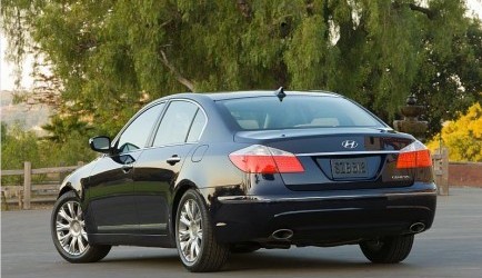 hyundai genesis Hyundai Genesis Auto van het Jaar in VS 0