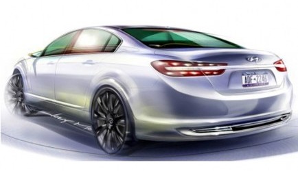hyundai genesis 7-serie/S-Klasse concurrent uit onverwachte hoek 0