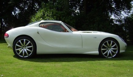 Supercar met reusachtige diesel - Trident Iceni 0