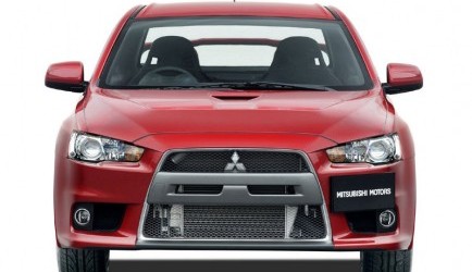 mitsubishi Daar is de Mitsubishi Lancer Evo X 0
