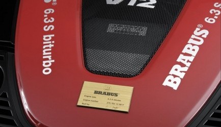 mercedes-benz c-klasse Brabus Bullit raast richting IAA Frankfurt! 0