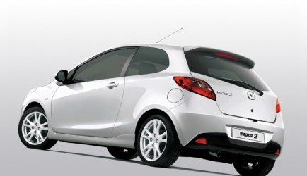 mazda v12-vanquish Mazda presenteert driedeurs Mazda 2 in Genève 0