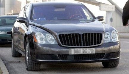 Formaliteitje voor de Maybach