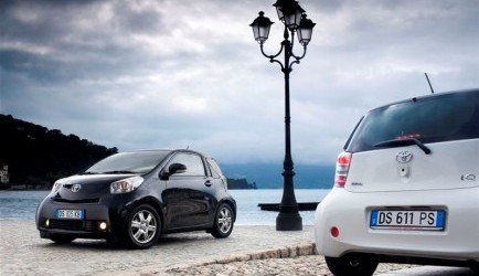 toyota iq Voor de liefhebbers - 100 pk sterke Toyota iQ 1.3 0