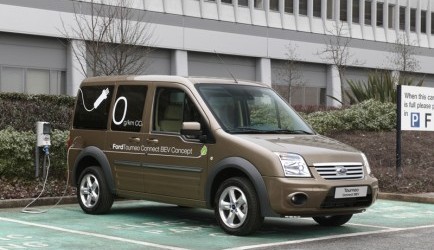 ford Opgefriste Ford Tourneo Connect als elektrisch aangedreven concept in Geneve 0
