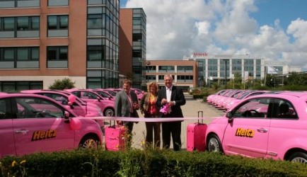 fiat 500 Vrouwen opgelet - Fiat 500 Rosa te huur 0