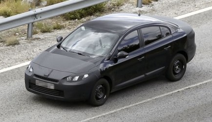 renault megane Renault Mégane sedan op weg naar entree 0