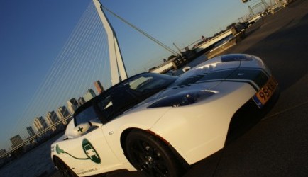 tesla roadster Eerste 'Nederlandse' Tesla zet voet aan wal