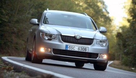 skoda superb Skoda Superb Combi arriveert in januari - prijzen bekend 0