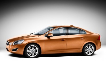 volvo s60 Nieuwe Volvo S60 in augustus bij dealer - V60 in de maak