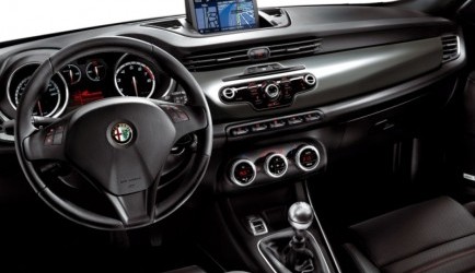 alfa-romeo mito Alfa Giuilietta en Mito met DDCT-transmissie schitteren in Gen�ve