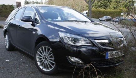 opel astra Opel Astra Sports Tourer in zicht