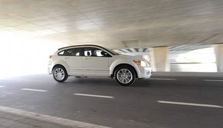 dodge caliber Vernieuwde Dodge Caliber vanaf 19.990 euro 0