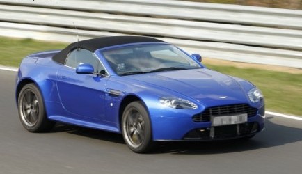aston-martin v12-vantage Nieuwe glans voor Aston Martin Vantage 0