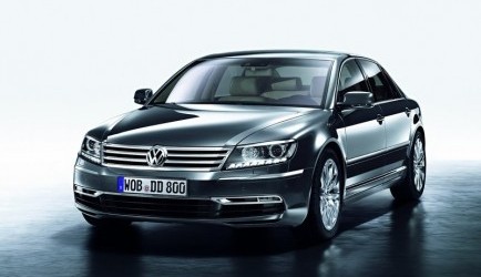 volkswagen phaeton Volkswagen Phaeton weer strak in pak 0