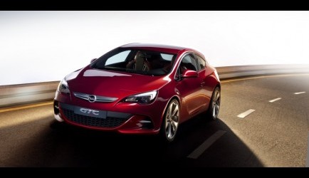 opel astra Voorbode Opel Astra GTC in Parijs 0