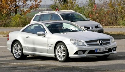 mercedes-benz sl Mercedes SL facelift nu in vol ornaat 0