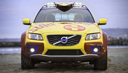 volvo xc70 Rots in de branding - Volvo XC70 Surf Rescue 0