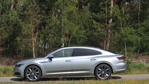 Instap VW Arteon kan prima mee 3