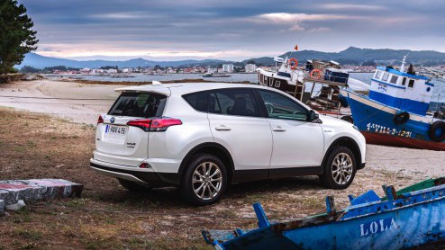 Toyota RAV4 Hybrid lekker zonder stekker