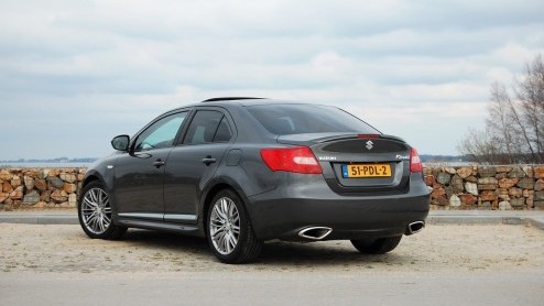 Suzuki Kizashi 2.4 i-AWD Sport - smaakmaker met bewijsdrift 4