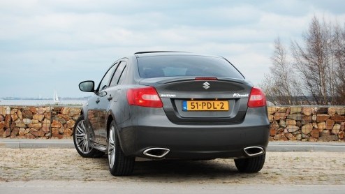 Suzuki Kizashi 2.4 i-AWD Sport - smaakmaker met bewijsdrift 9