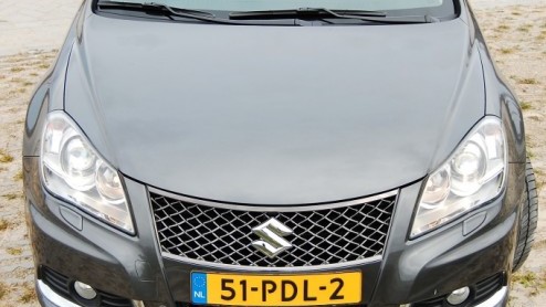 Suzuki Kizashi 2.4 i-AWD Sport - smaakmaker met bewijsdrift 16