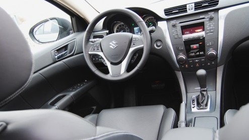 Suzuki Kizashi 2.4 i-AWD Sport - smaakmaker met bewijsdrift 13