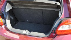 100-jarig Mitsubishi kleedt Space Star aan