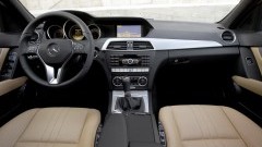 Nieuwe Mercedes-Benz C-Klasse - vernieuwd door verfijning