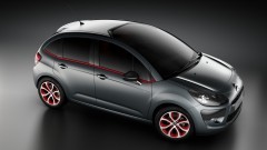 Citron geeft acte de presence met DS4, DS3 WRC, Metropolis en feestnummers