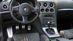 Alfa Romeo 159 Sportwagon 3.2 JTS V6 Q4 TI raakt de gevoelige snaar