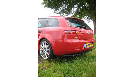 Alfa Romeo 159 Sportwagon 3.2 JTS V6 Q4 TI raakt de gevoelige snaar
