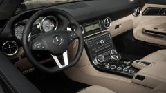 Openlijk genieten - Mercedes-Benz SLS AMG Roadster