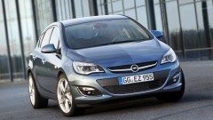 Meer smoel en nieuwe motoren voor Opel Astra