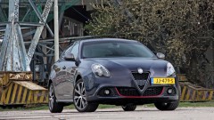 Alfa Romeo Giulietta sportief en zakelijk op scherp
