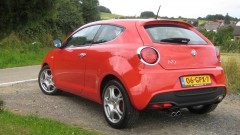 Alfa MiTo 1.4T Sport mag buiten spelen op en rond de Nordschleife