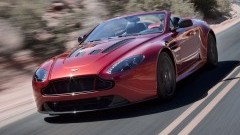 Aston Martin V12 Vantage S Roadster uit de doeken