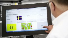 Audi onderdelen per robot door de fabriek
