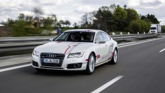 Audi test Car-to-x-communicatie en autonoom rijden op Autobahn