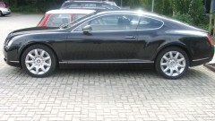 Auto�s van de straat