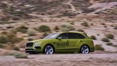 Bentley Bentayga Pikes Peak op