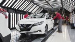Eerste Nissan Leaf uit Engelse fabriek